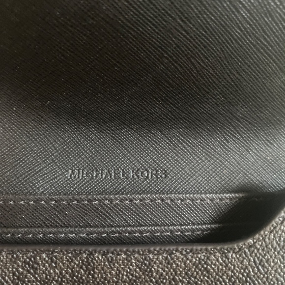NWOT, Michael Kors Brown Signature Canvas 2-in-1 wallet and card holder w chain - Picture 6 of 12